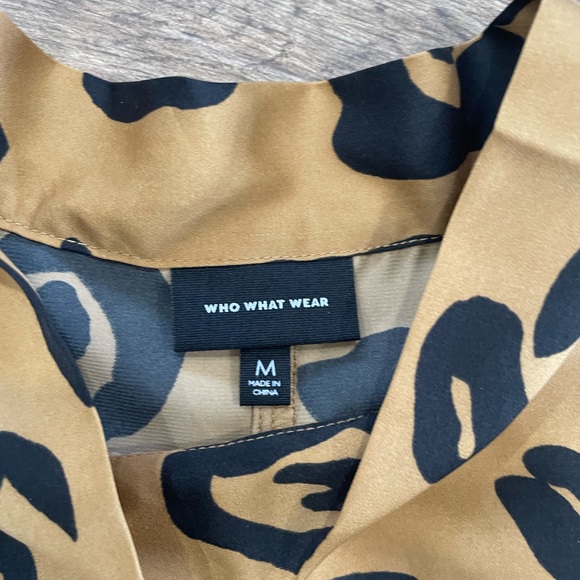 Who What Wear Leopard Print Blouse - Picture 6 of 8